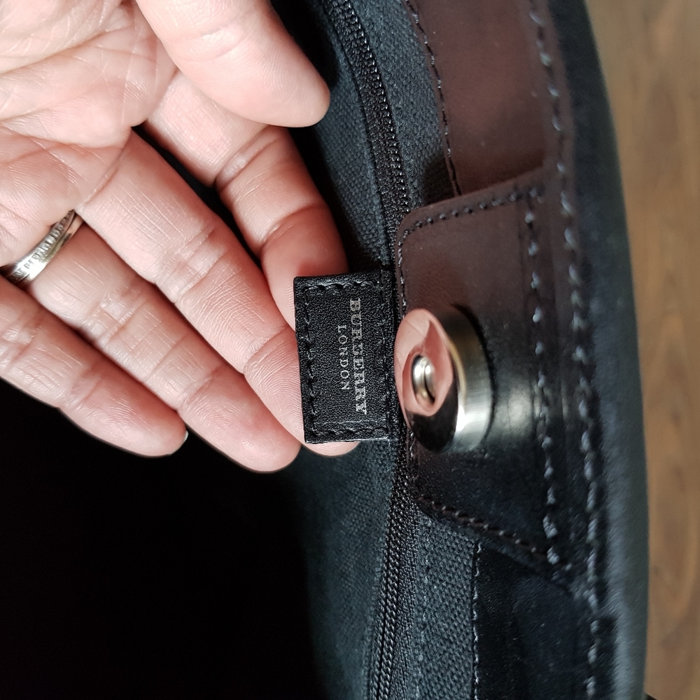 Burberry tote - Picture 4 of 15